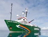 09/01-Greenpeace Ship Free Tours @ Pier 19, SF...